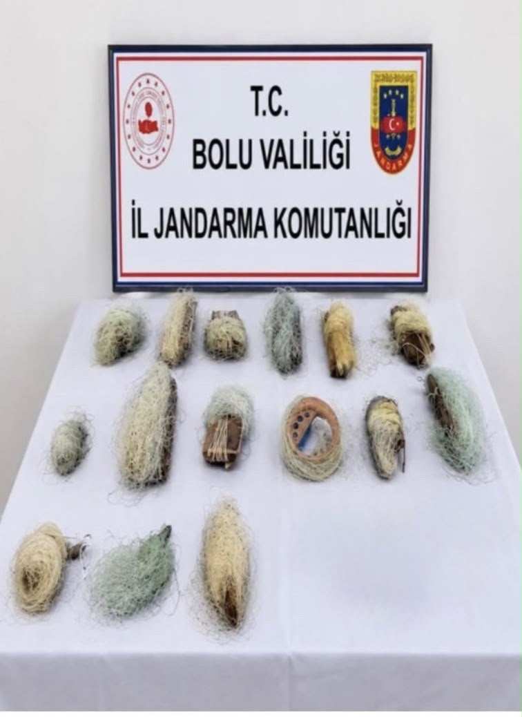 Bolu’da göletten hayalet ağ çıkarıldı