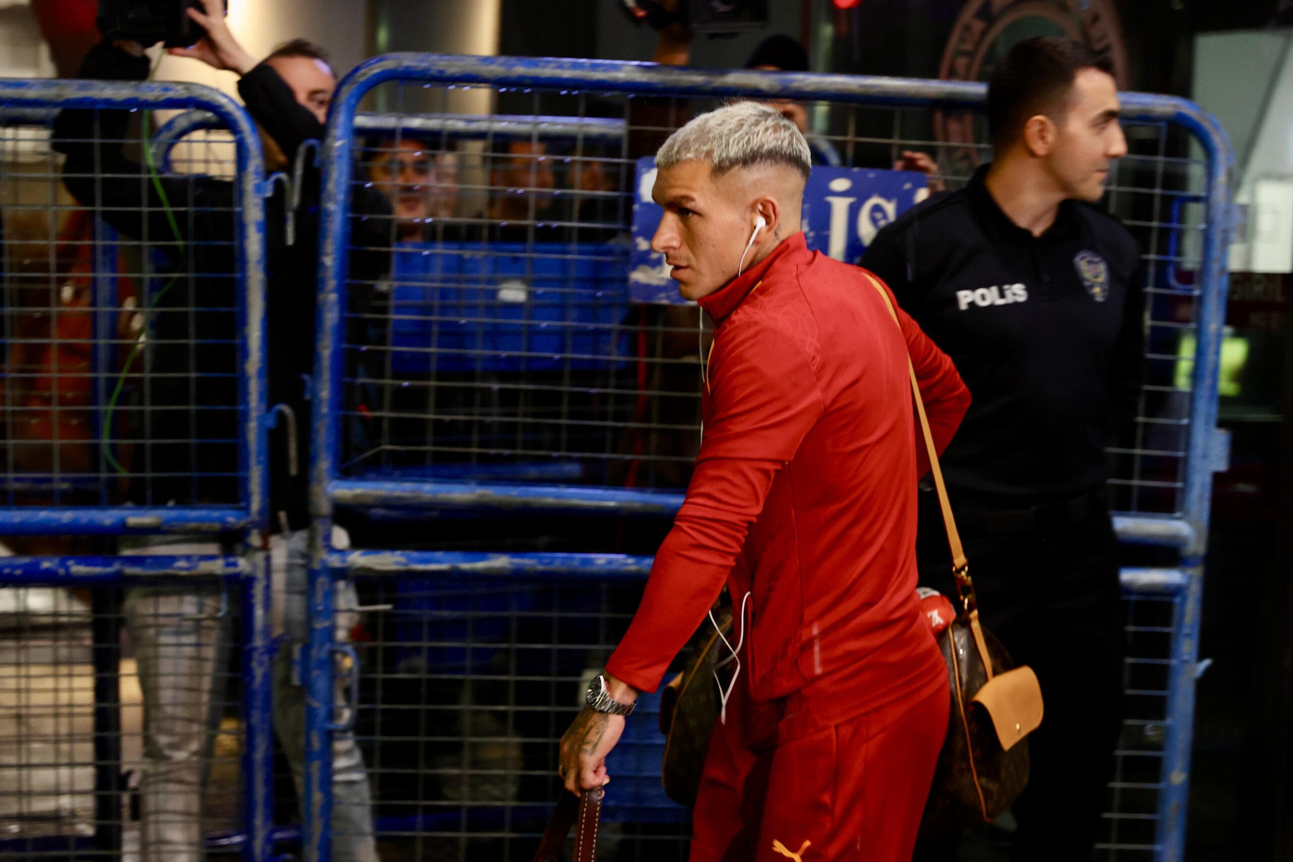 Galatasaray kafilesi Trabzon’a geldi
