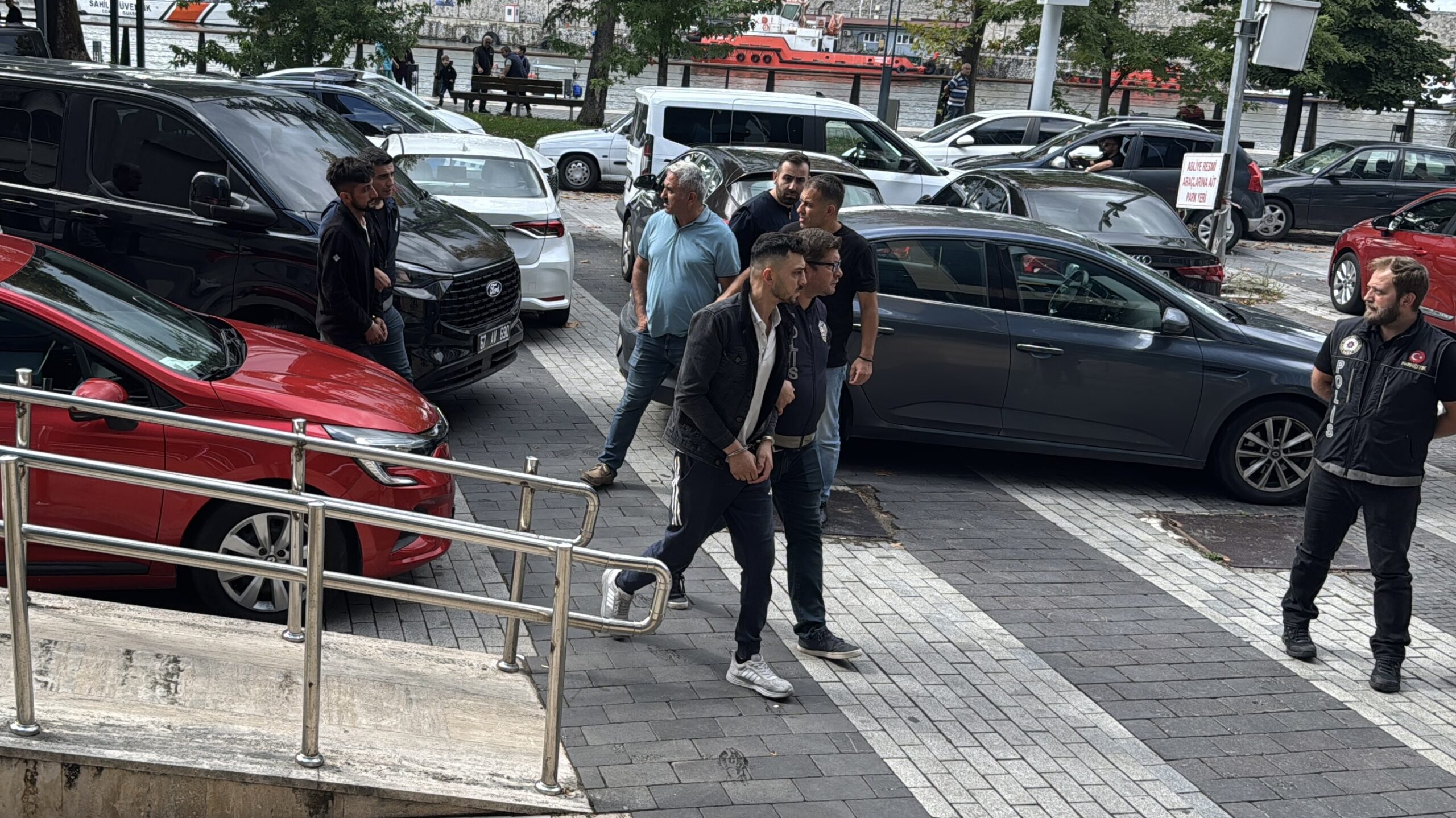 GÜNCELLEME – Zonguldak’ta ruhsatsız maden ocağındaki ölüme ilişkin gözaltına alınan 5 zanlıdan 1’i tutuklandı