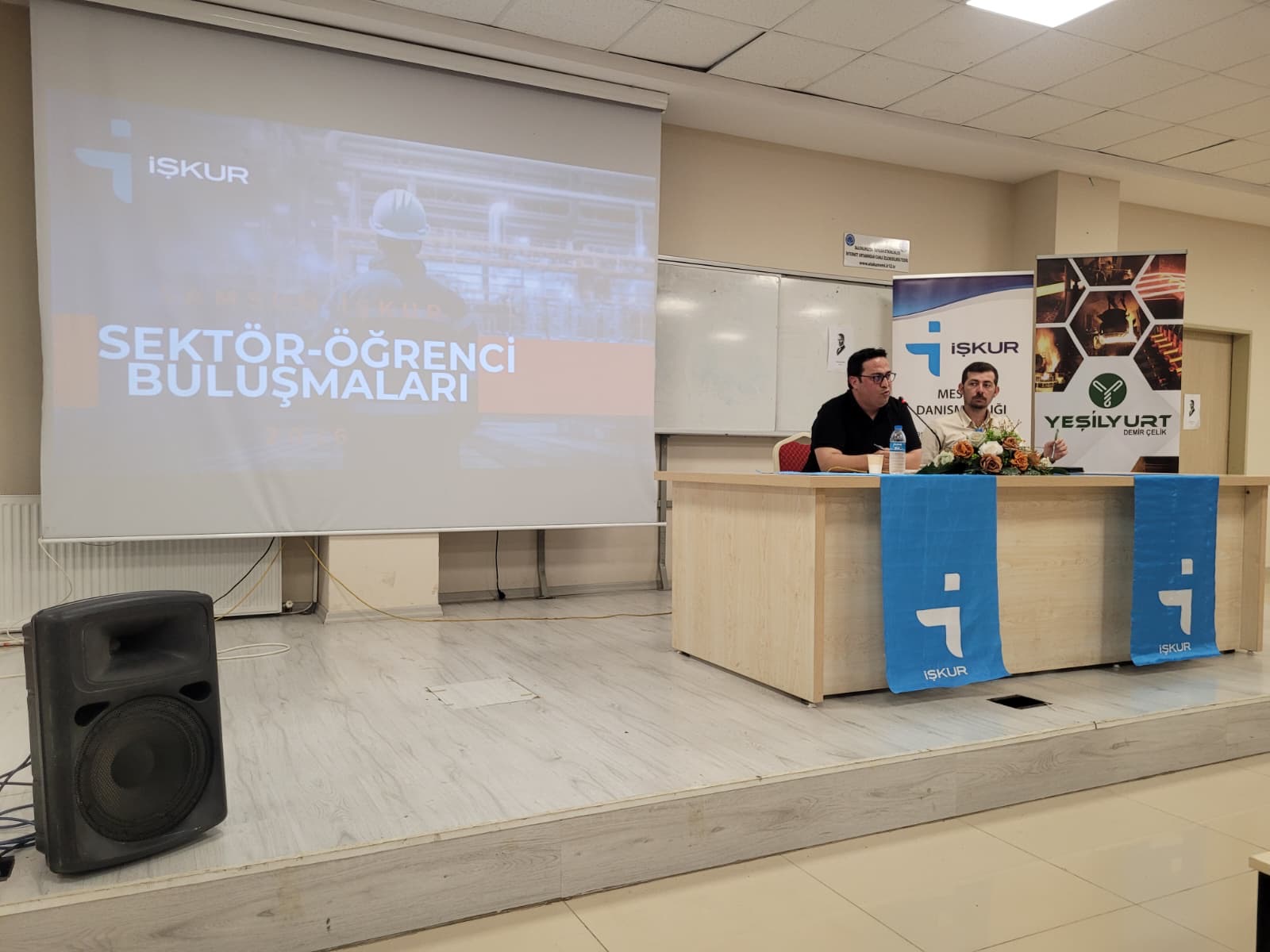 İŞKUR lise öğrencilerine kariyer rehberliği yapıyor