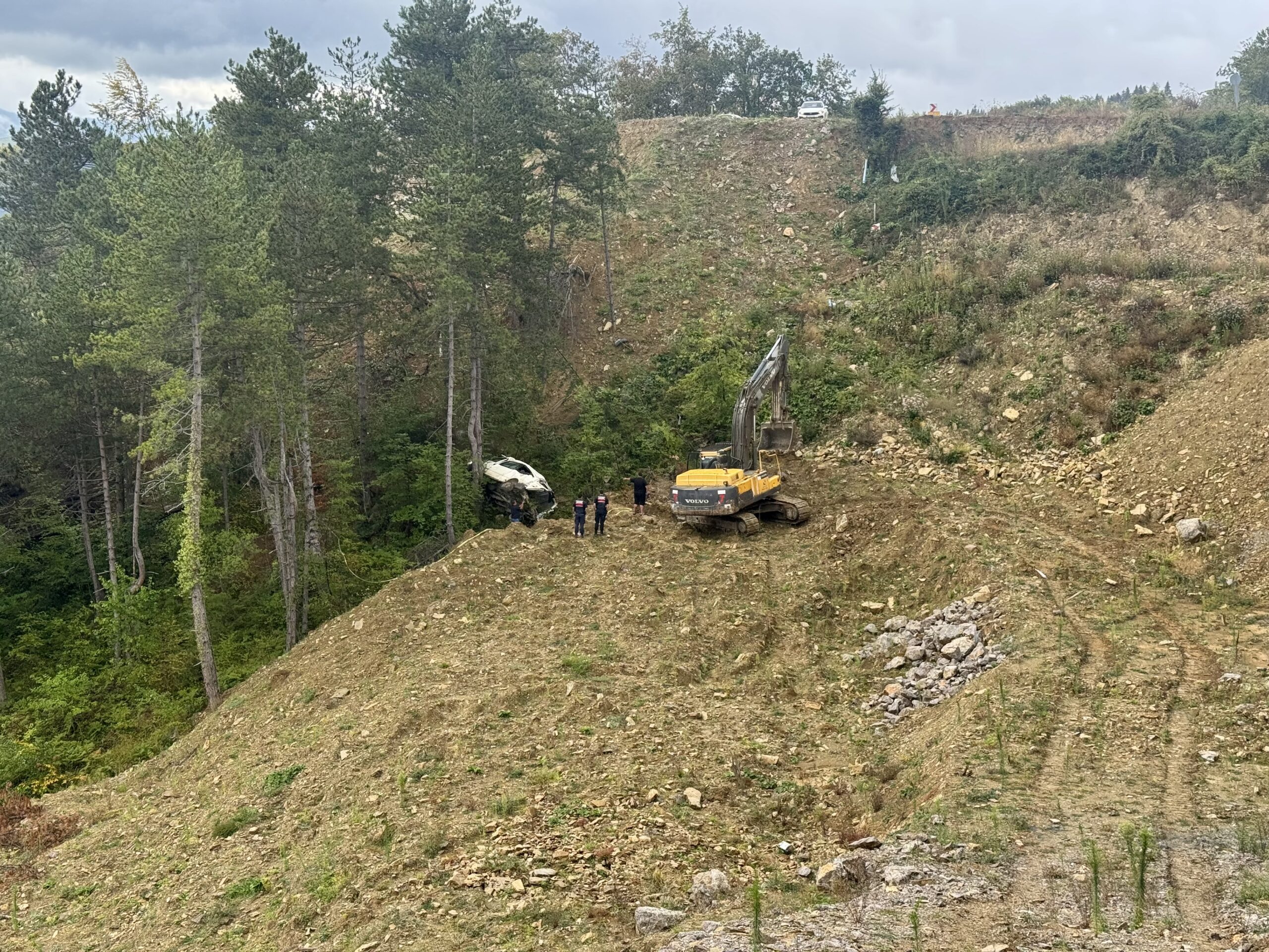 Kastamonu’da işçileri taşıyan minibüsün devrildiği kazada 1 kişi öldü, 4 kişi yaralandı