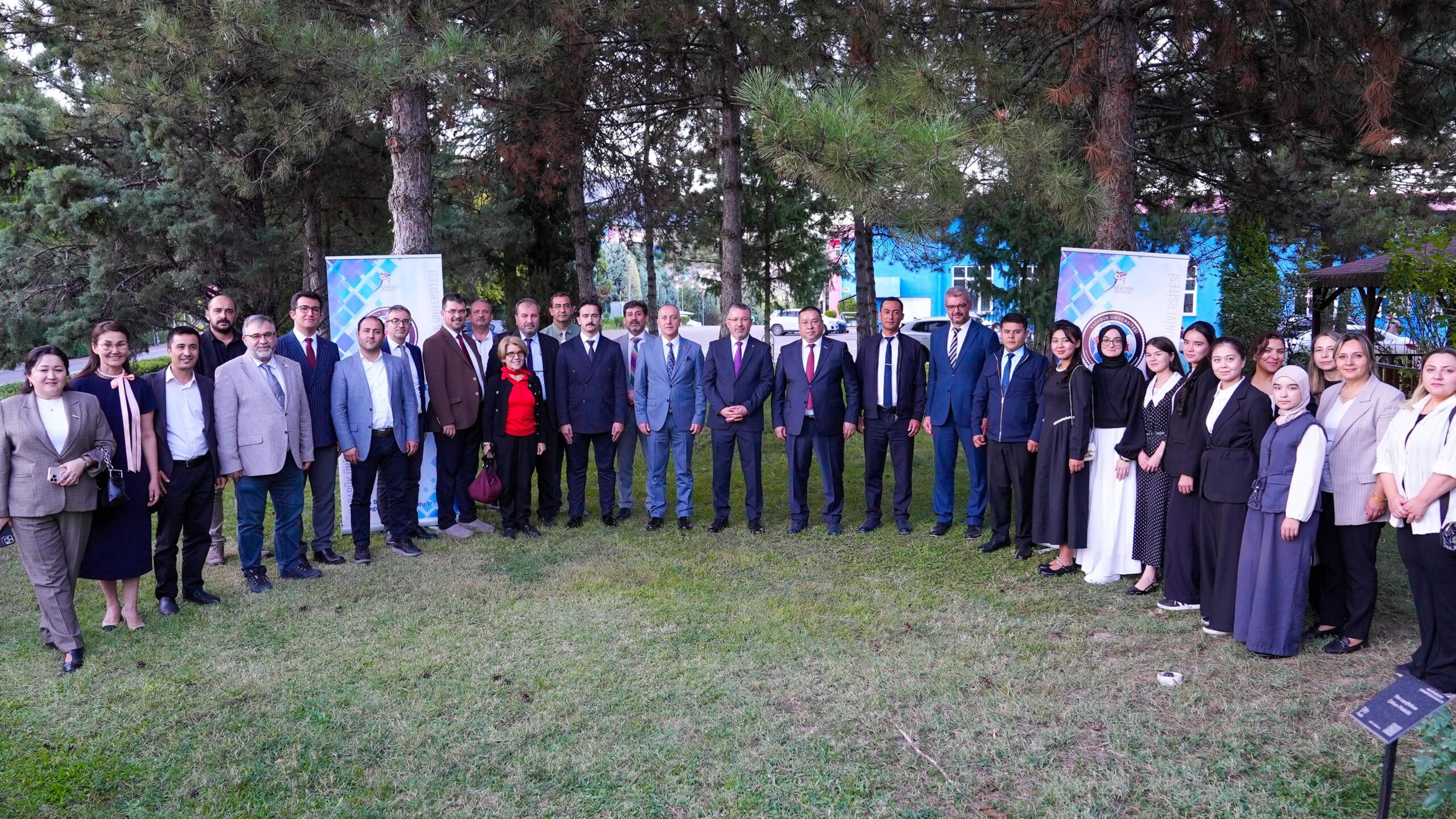 KBÜ’de “Türk Dünyası Somut Olmayan Kültürel Mirasının Dijitalleştirilmesine Yönelik Politika Raporu” tanıtıldı