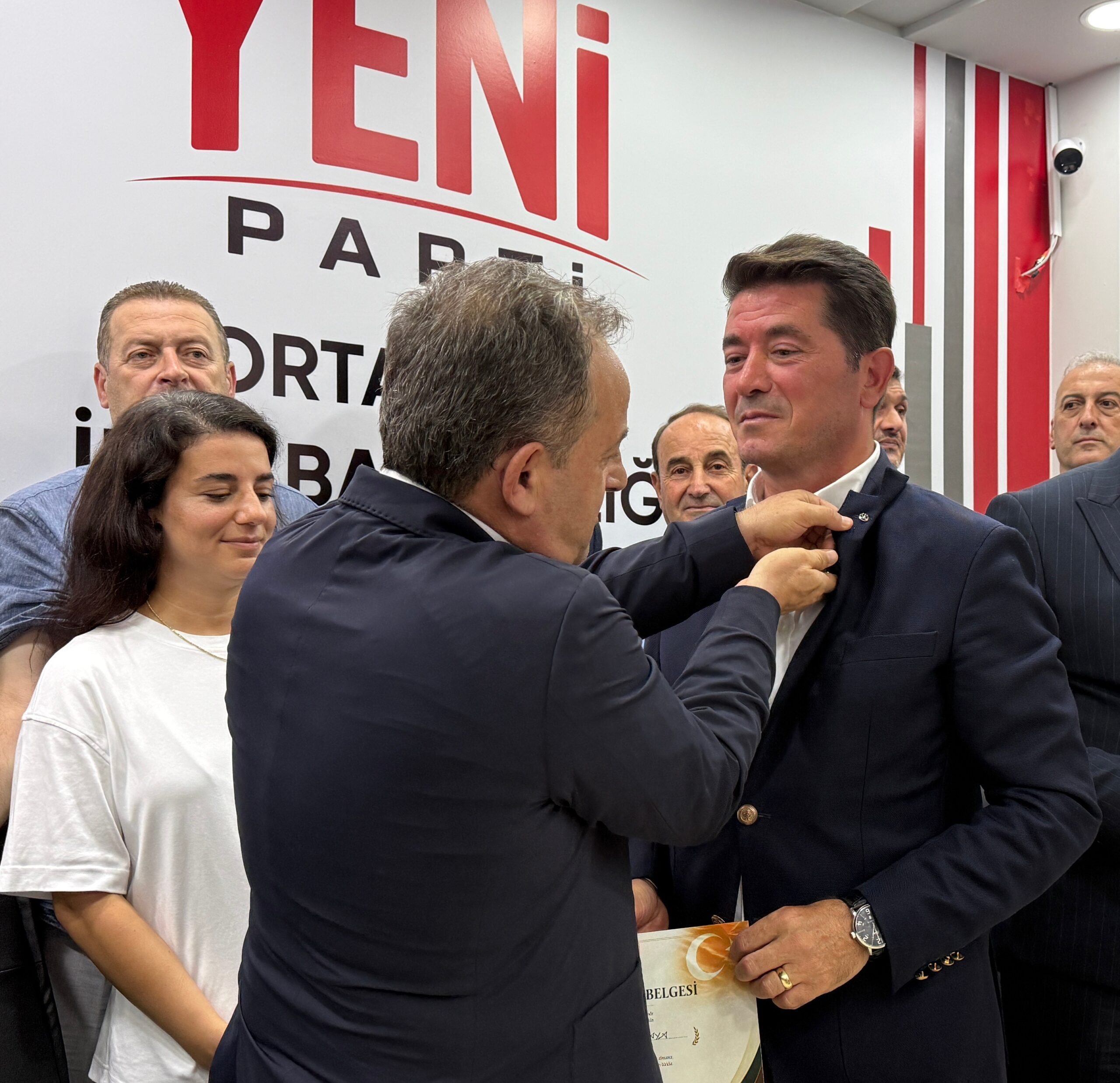 Ortahisar Belediye Başkanı Kaya, Yeni Parti’ye katıldı