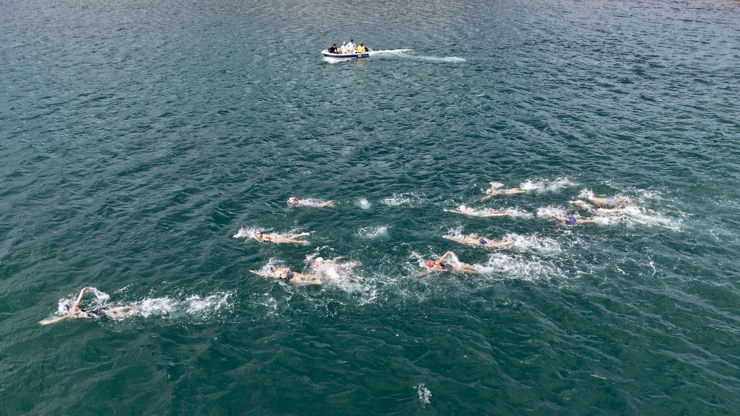 Sinop’ta 550 metre serbest yüzme yarışması düzenlendi