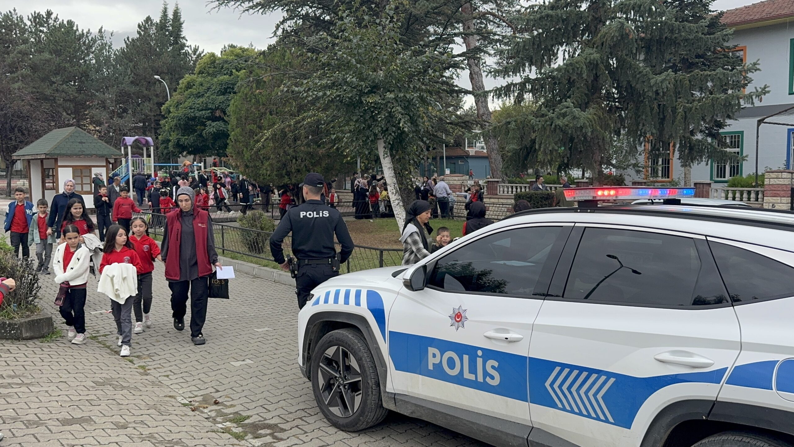 Taşköprü’de okul çevrelerinde polis denetimi yapıldı