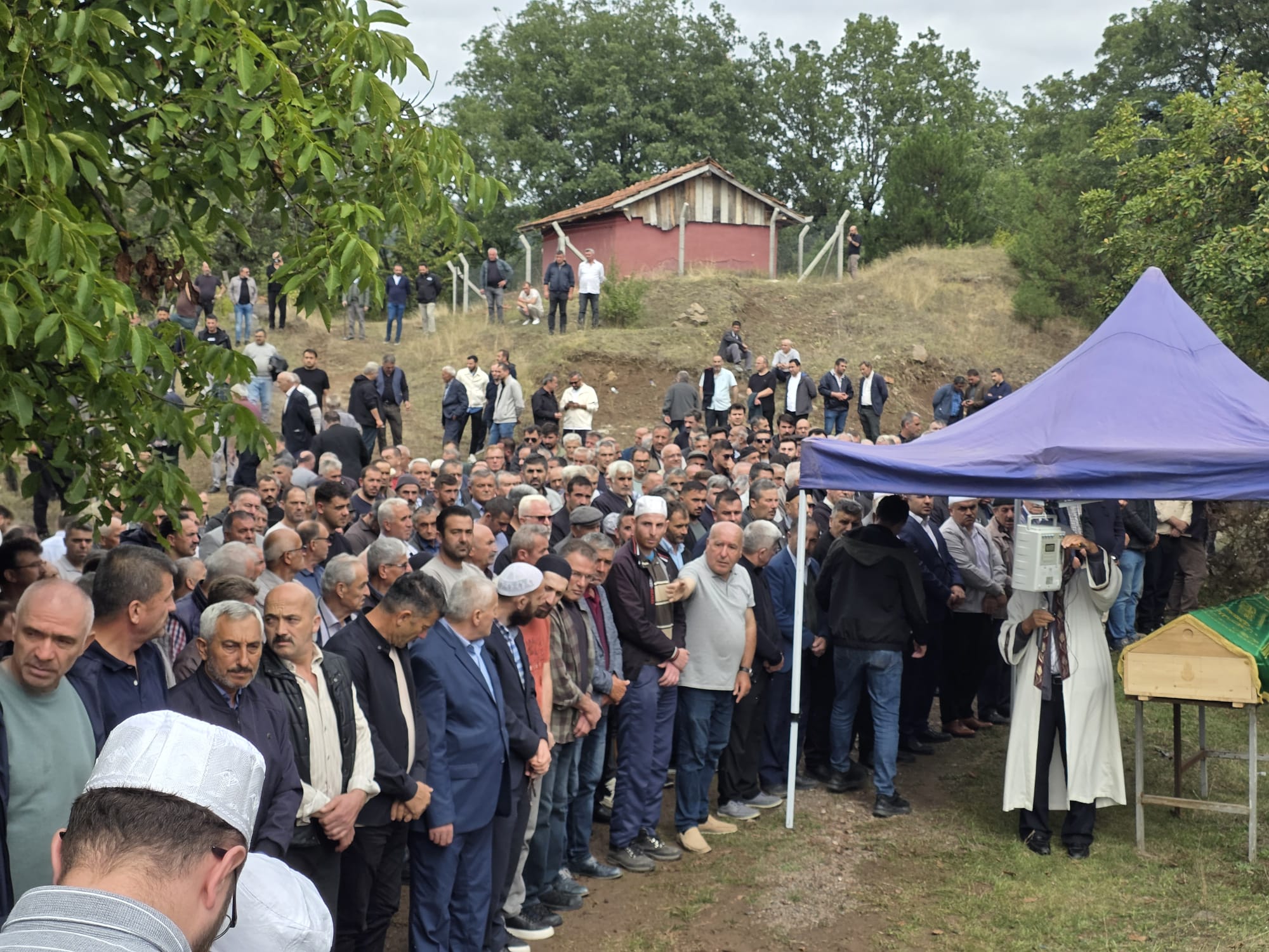 Tekirdağ’da silahlı saldırıda ölen Mor’un cenazesi Kastamonu’da toprağa verildi