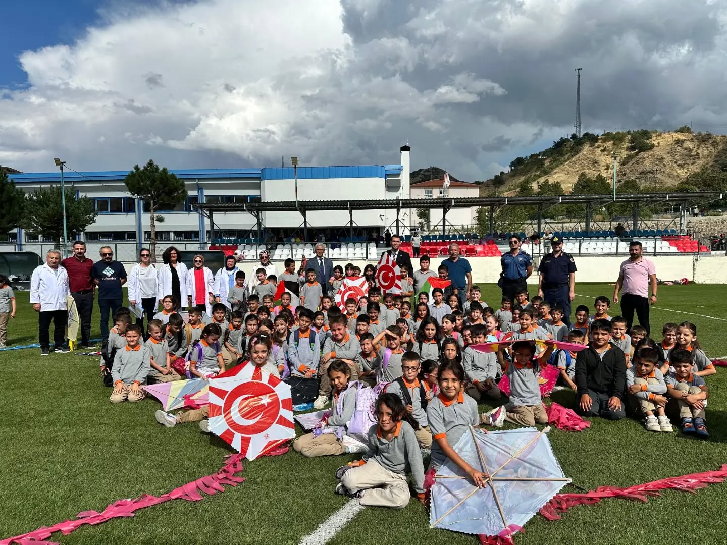 Uğurludağ’da uçurtmalar Filistinli çocuklar için gökyüzüne bırakıldı
