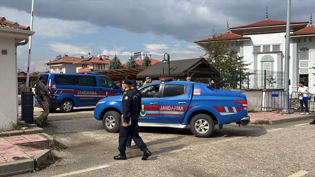Kastamonu’da 4 kişinin öldürüldüğü olayla ilgili 2 şüpheli adliyede
