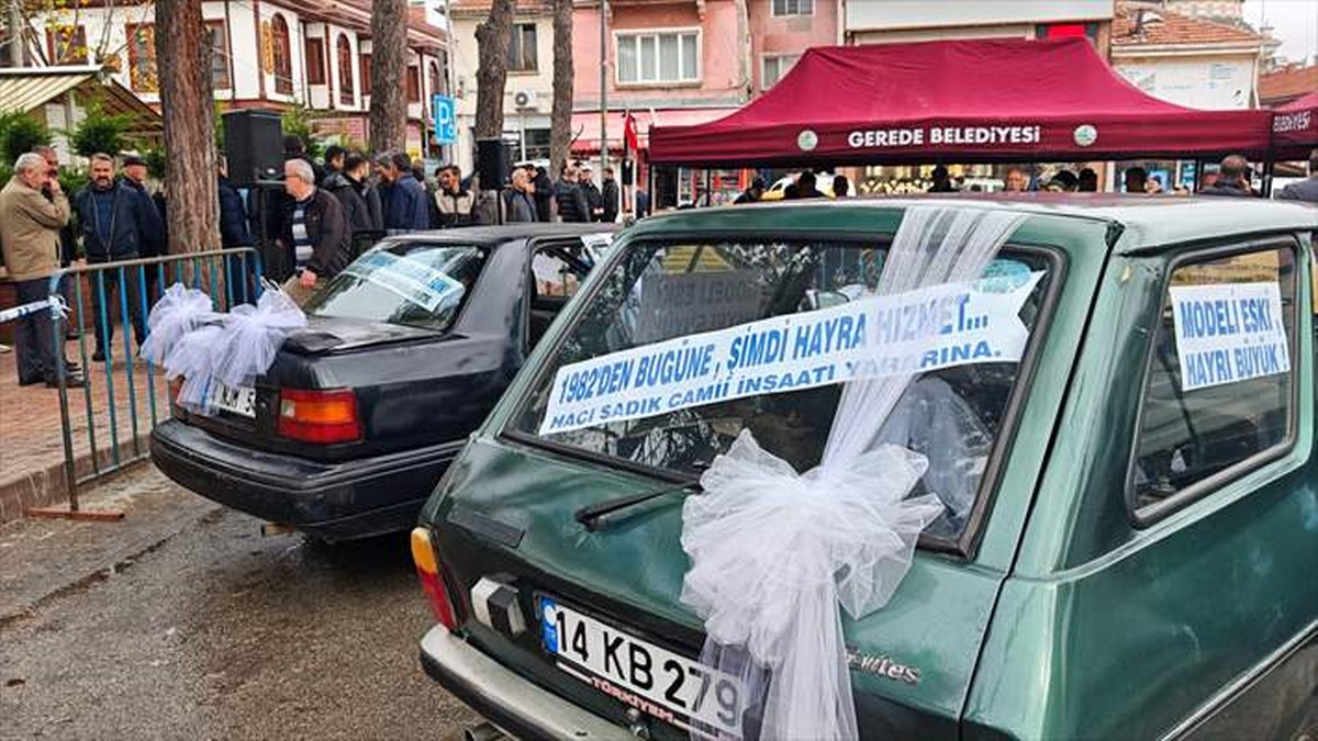 Bolu’da cami inşaatına destek için bağışlanan iki otomobil 410 bin liraya satıldı