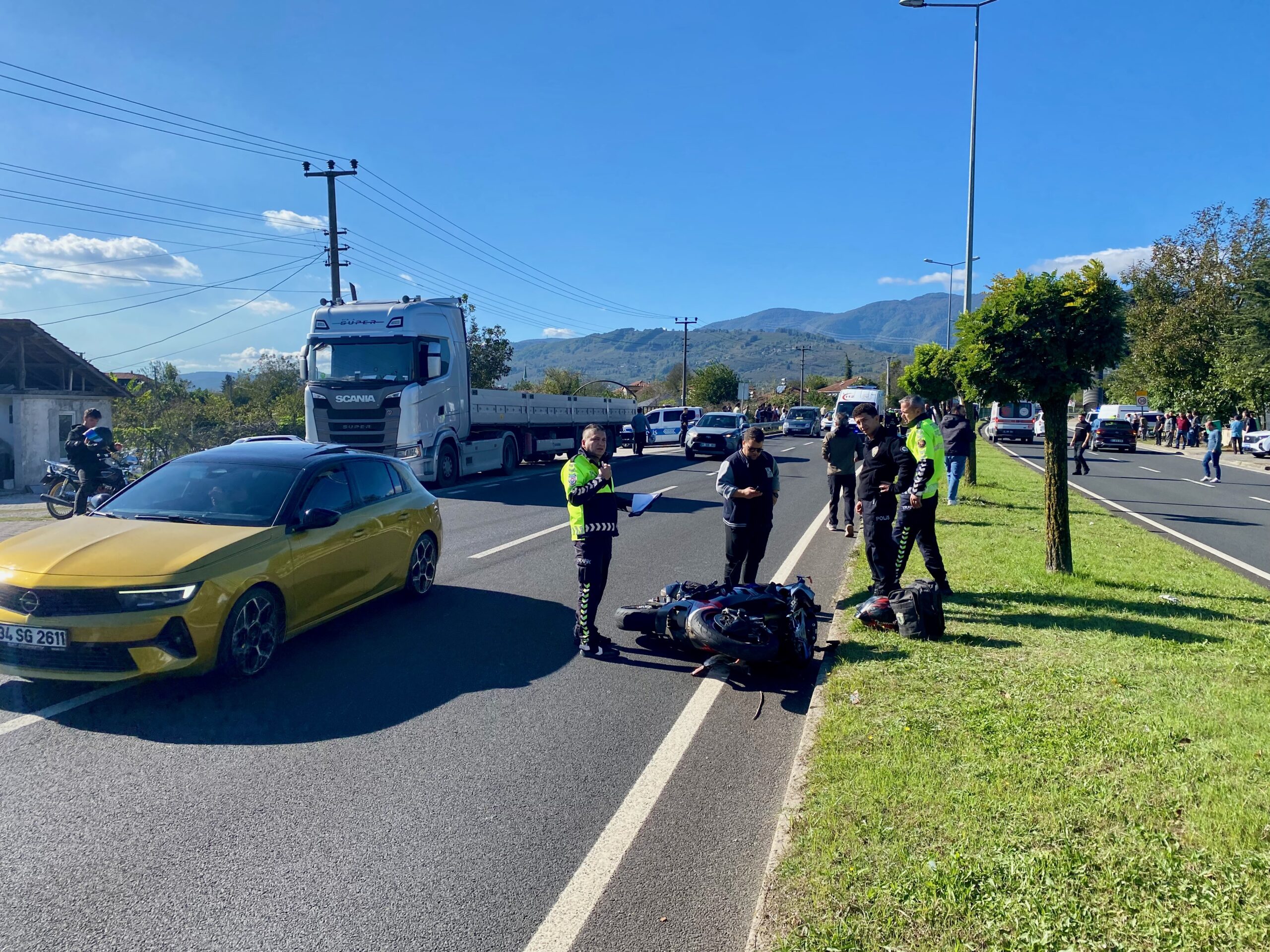 Düzce’de motosikletin çarptığı yaya öldü, sürücü ağır yaralandı