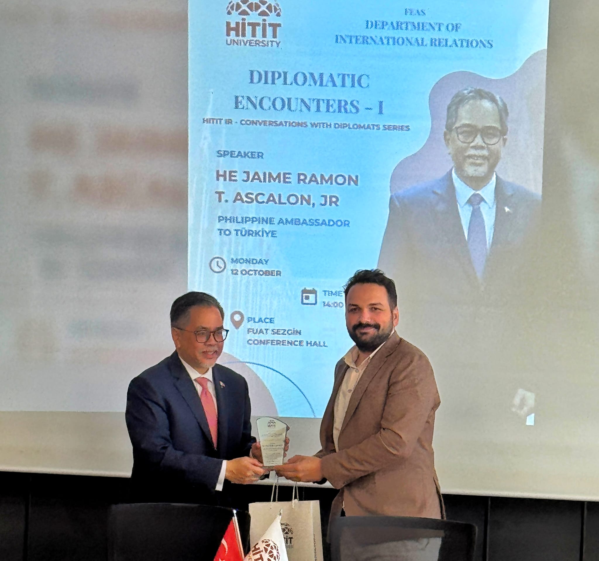 Filipinler’in Ankara Büyükelçisi Ascalon, Çorum’da üniversite öğrencileriyle buluştu