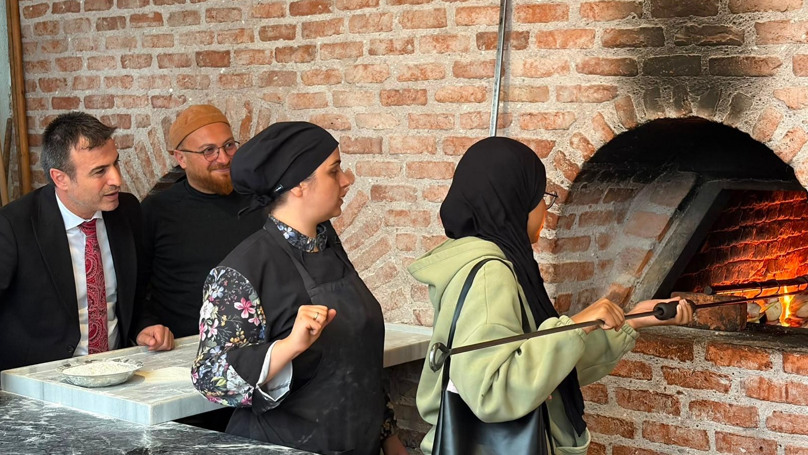 Tokat’ta üniversite öğrencileri tarihi mekanlarda ders işliyor