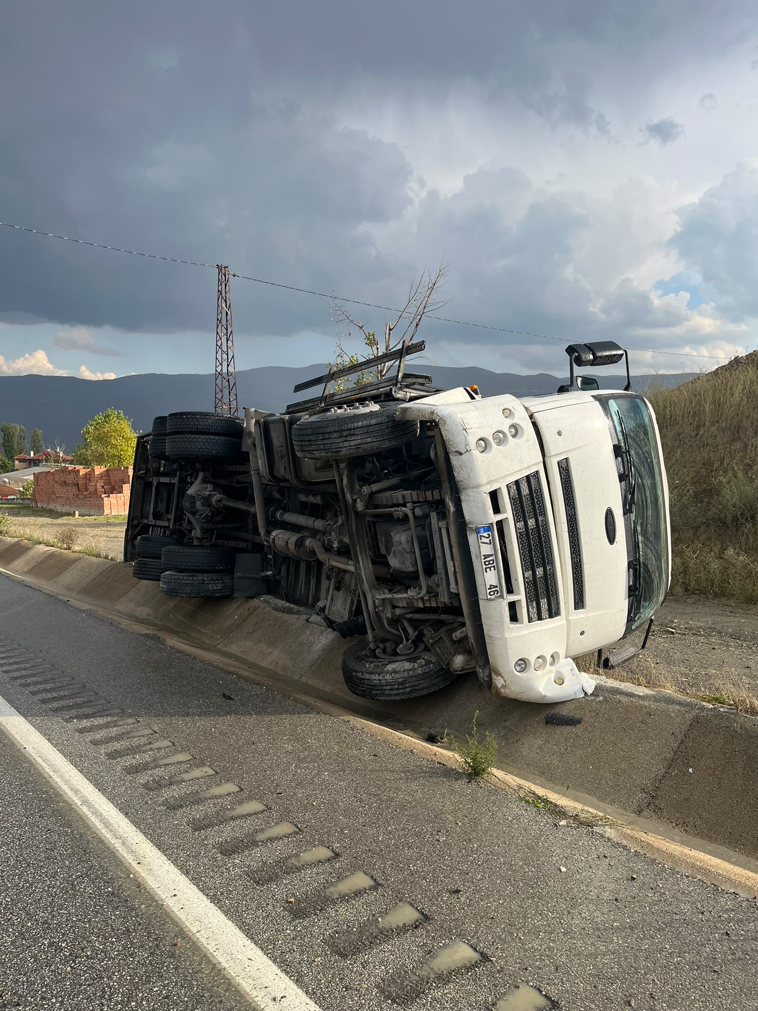 Tosya’da trafik kazalarında 4 kişi yaralandı